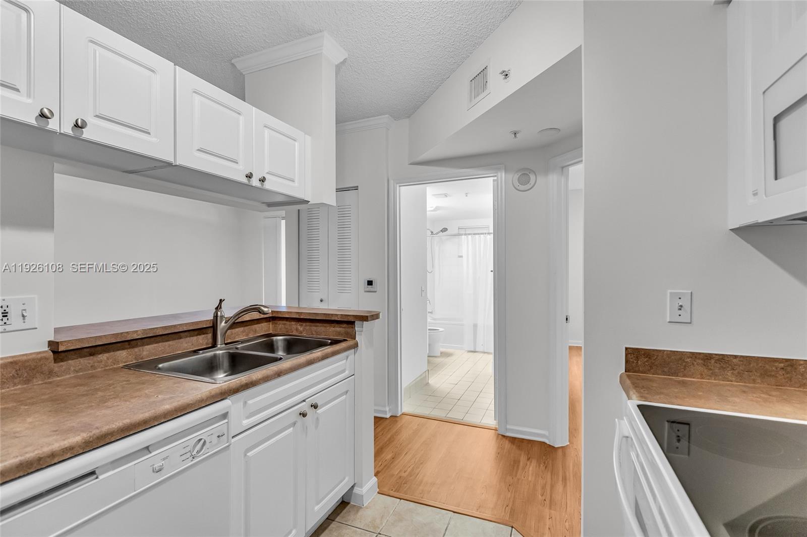 image Porto Bellagio Condo9