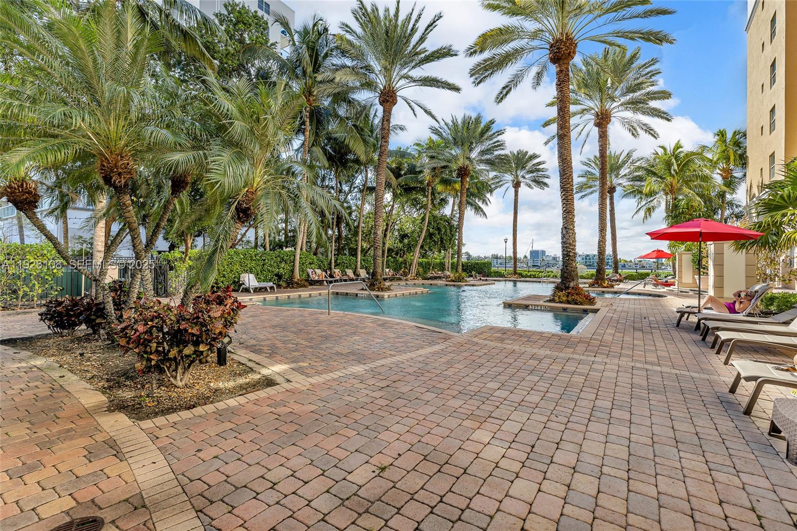 image Porto Bellagio Condo20