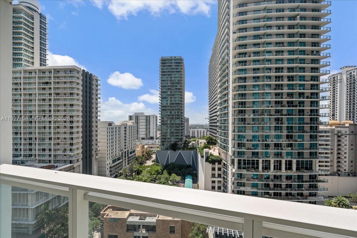 image The Bond on Brickell33