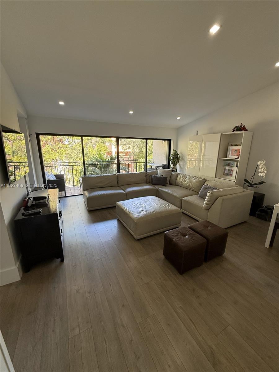 9001 SW 94th St #208