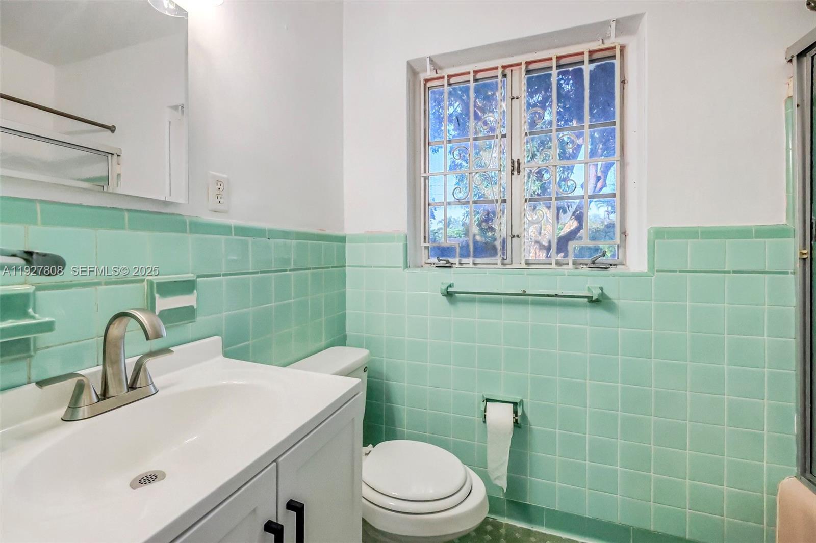 113 NW 107th St Miami Shores, FL 33168