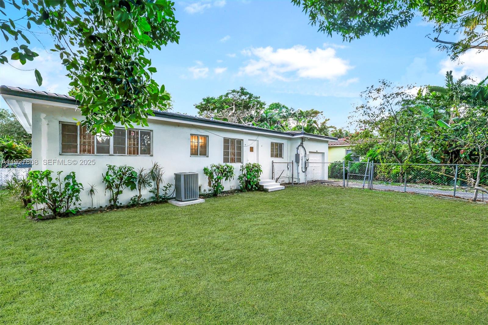 113 NW 107th St Miami Shores, FL 33168