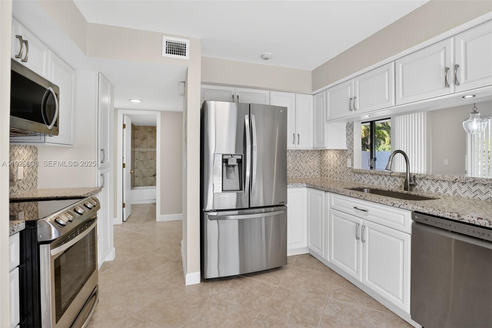 11541 Terra Bella Blvd #25 Plantation, FL 33325