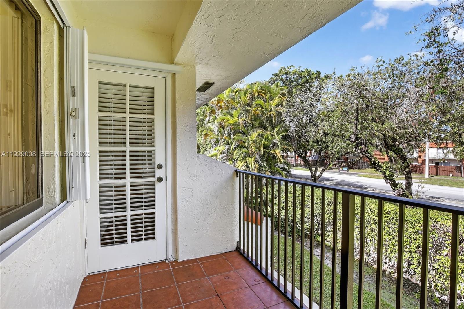 11541 Terra Bella Blvd #25 Plantation, FL 33325