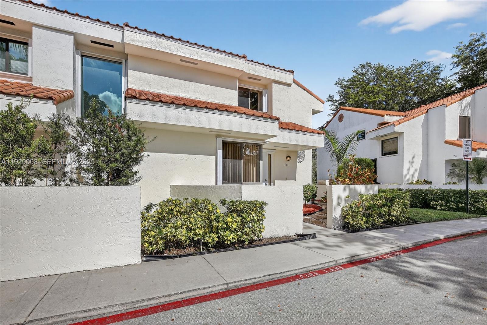 11541 Terra Bella Blvd #25 Plantation, FL 33325