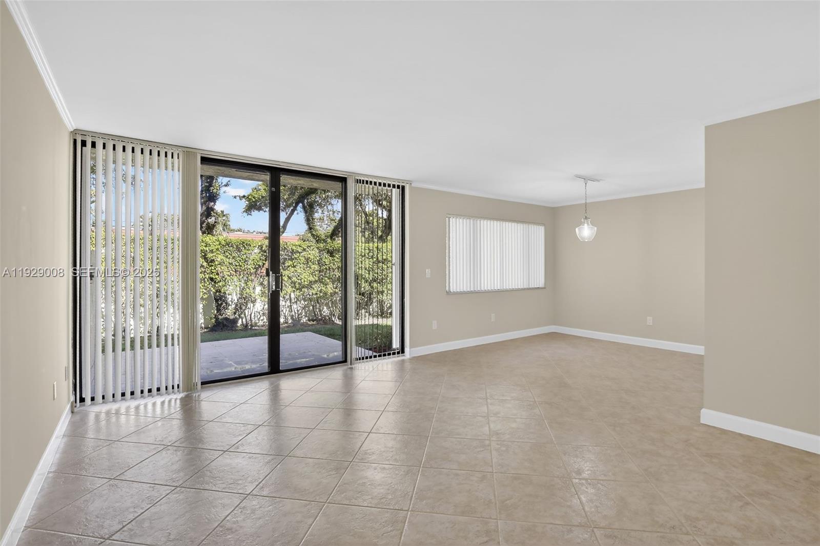 11541 Terra Bella Blvd #25 Plantation, FL 33325