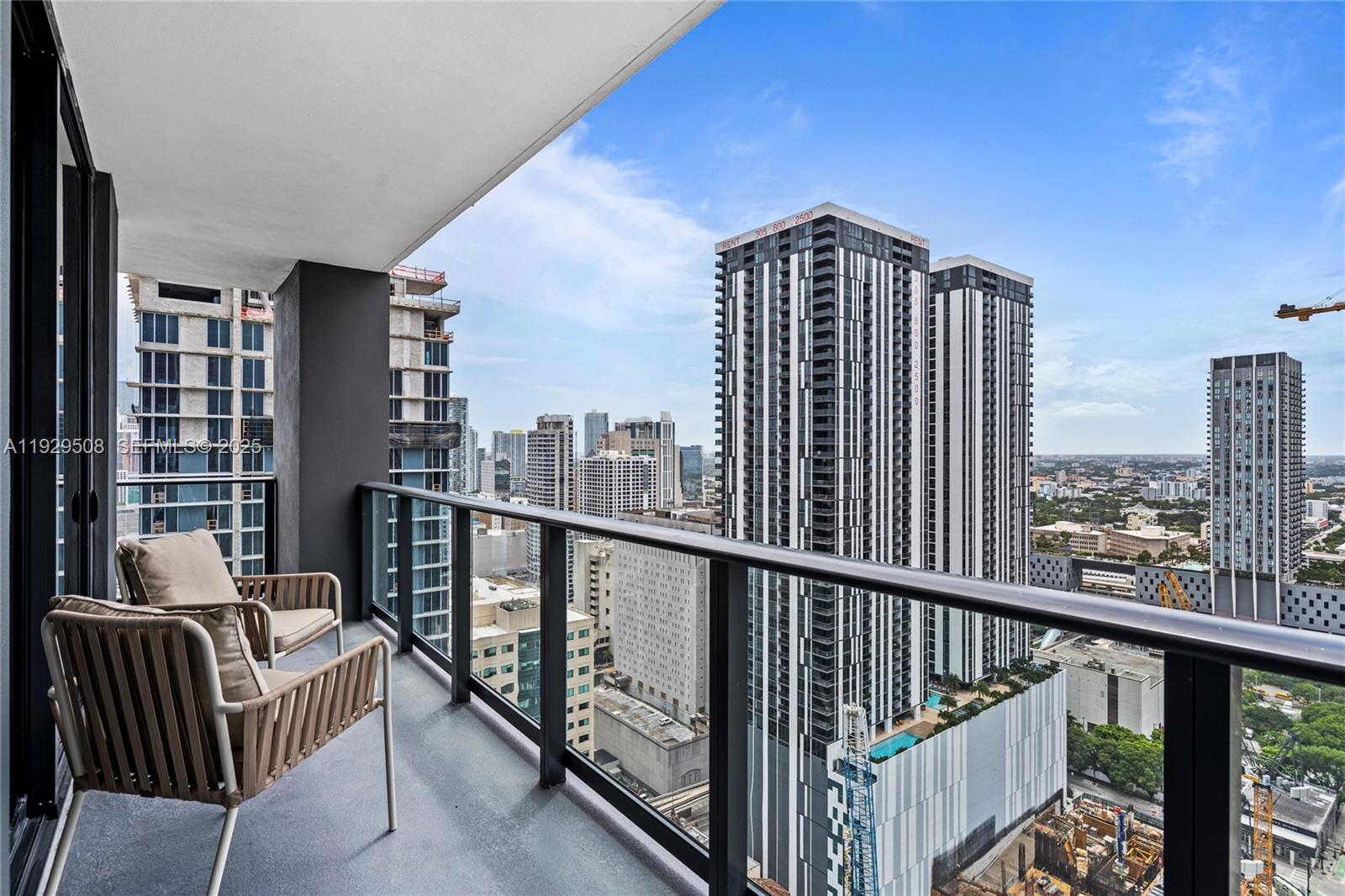 159 NE 6th St #2905 Miami, FL 33132