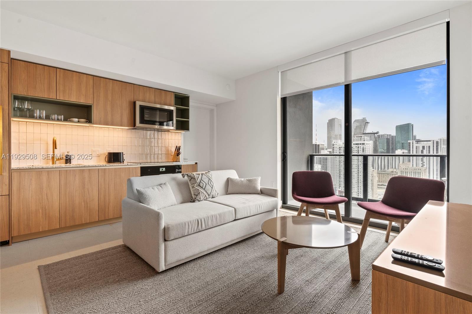 159 NE 6th St #2905 Miami, FL 33132