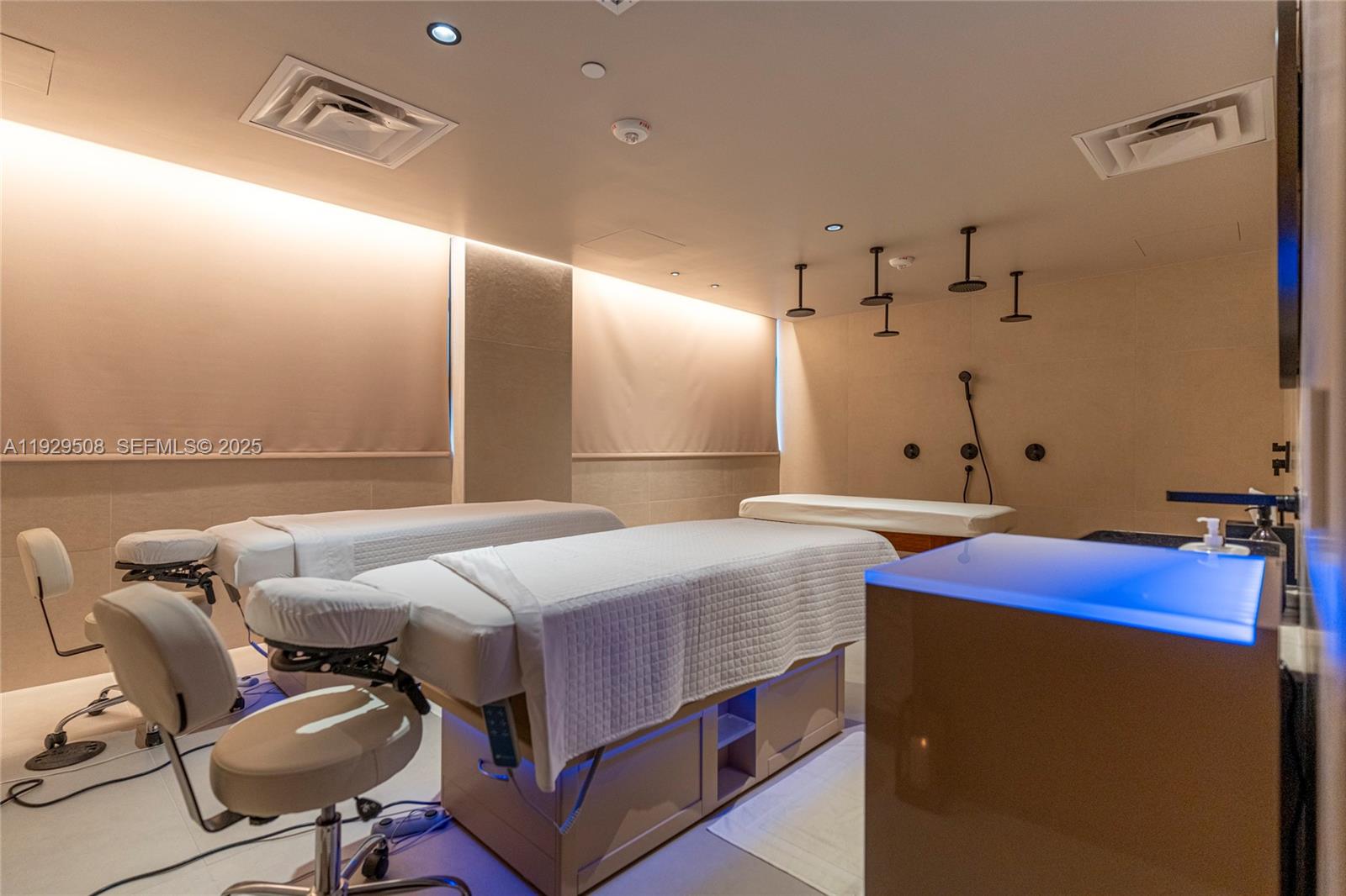 159 NE 6th St #2905 Miami, FL 33132