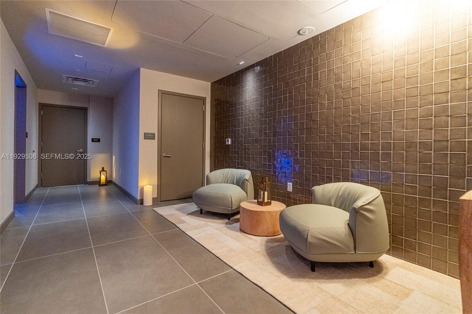 159 NE 6th St #2905 Miami, FL 33132