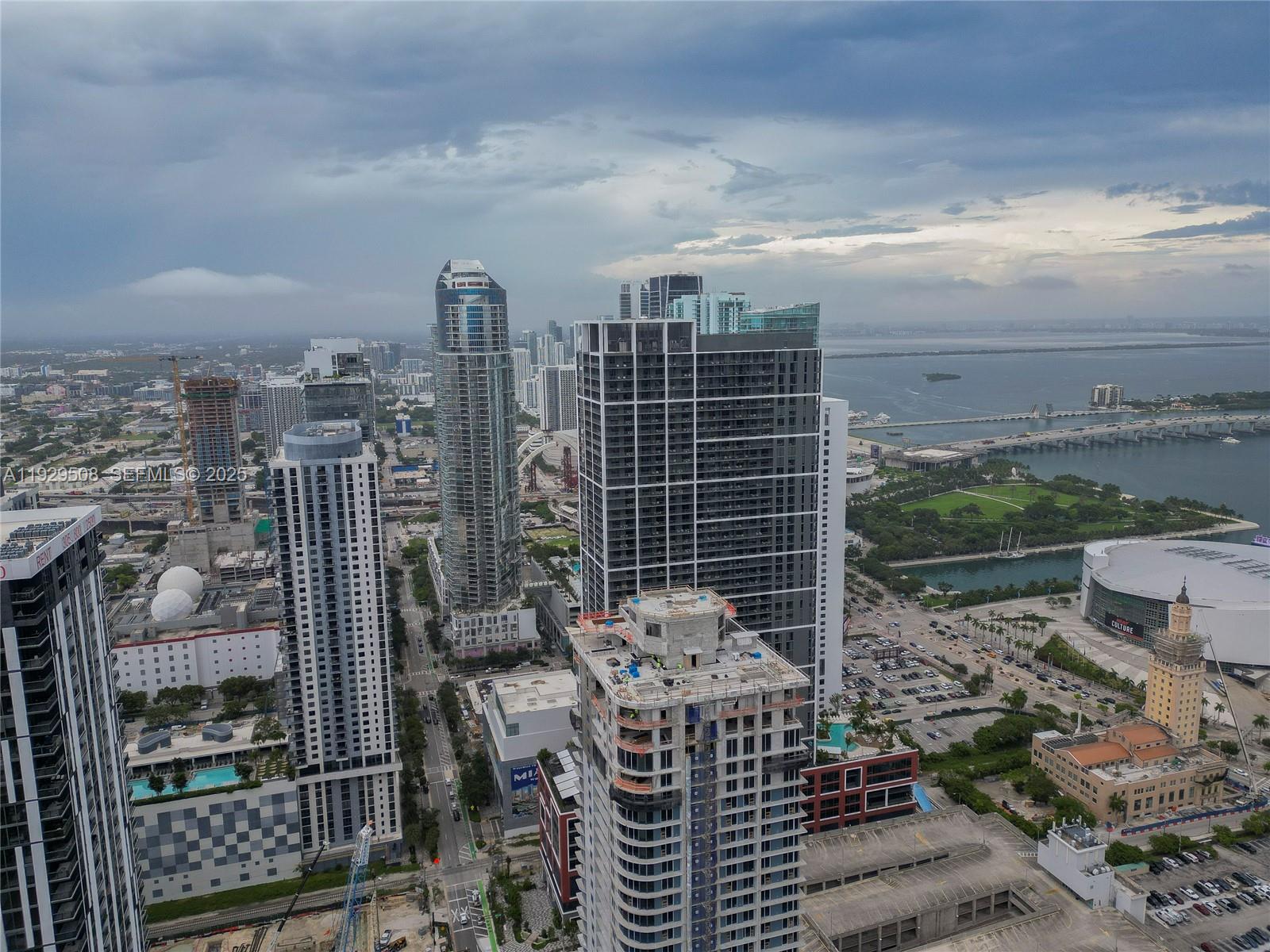 159 NE 6th St #2905 Miami, FL 33132