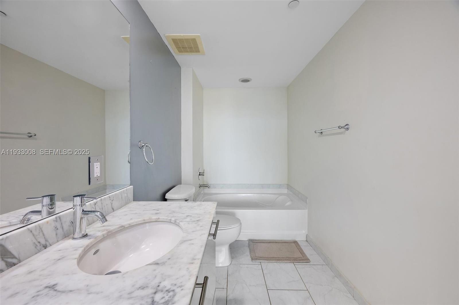 image The Plaza on Brickell West19