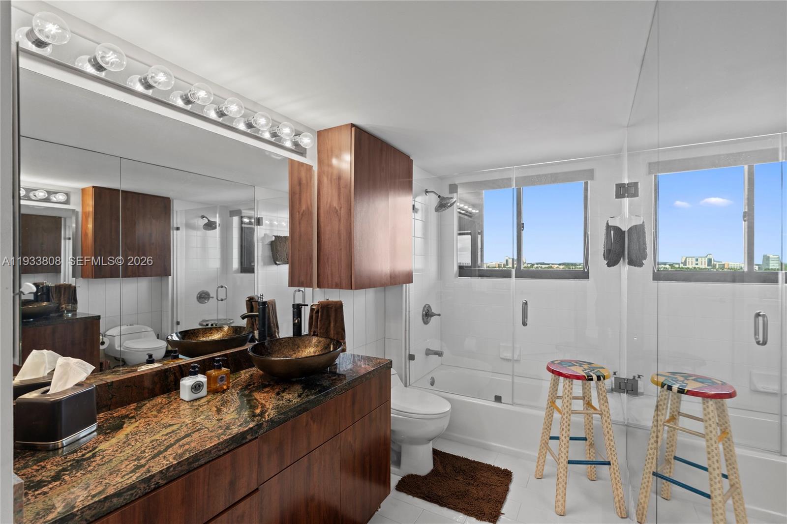 3598 Yacht Clb Dr #1003 Aventura, FL 33180