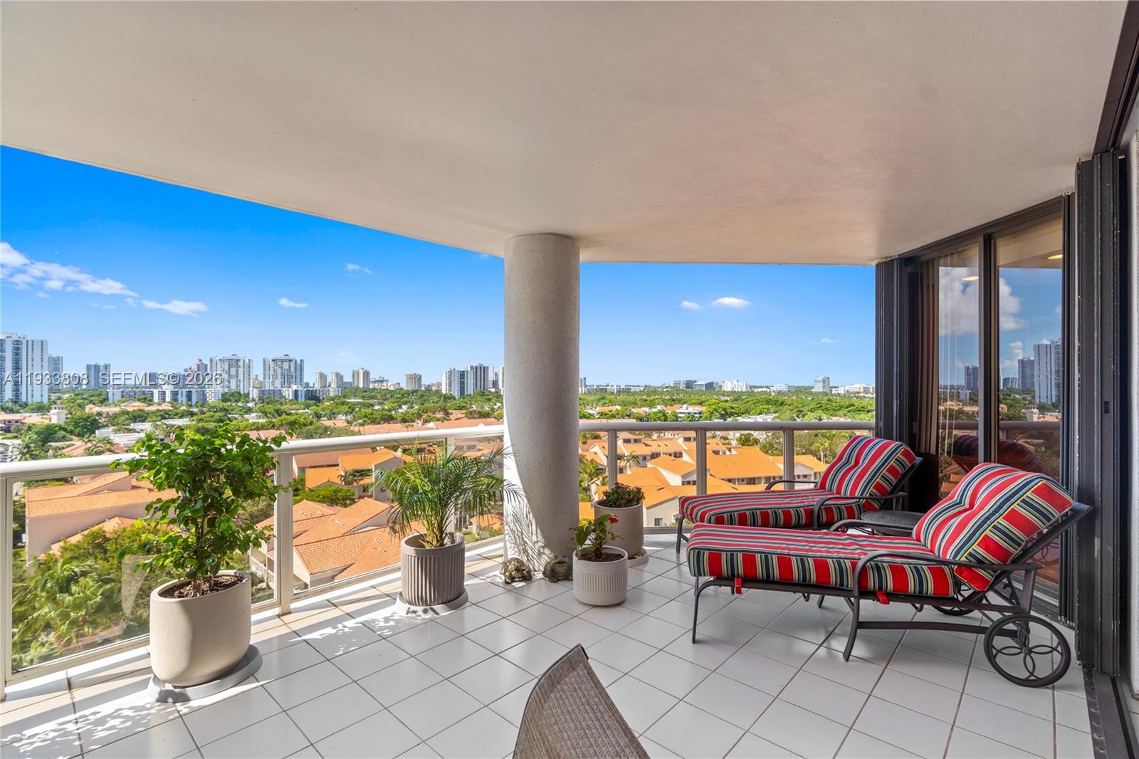 3598 Yacht Clb Dr #1003 Aventura, FL 33180