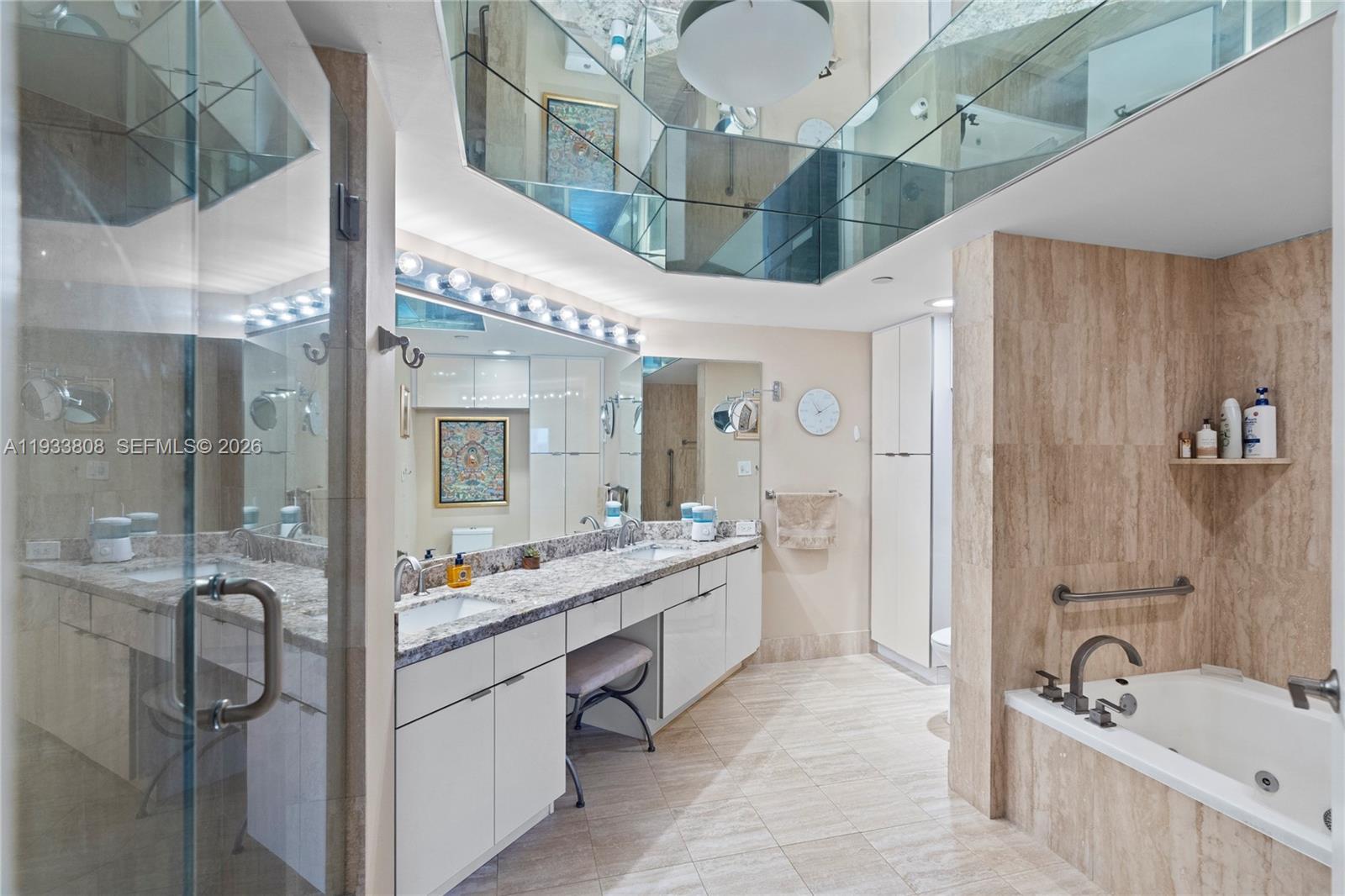 3598 Yacht Clb Dr #1003 Aventura, FL 33180