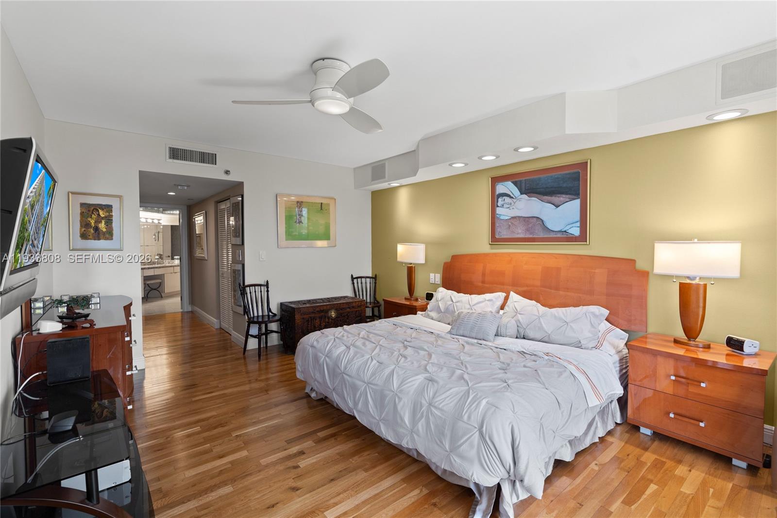 3598 Yacht Clb Dr #1003 Aventura, FL 33180