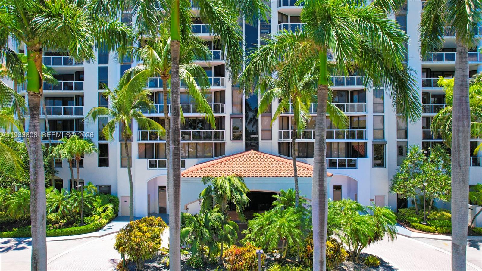 3598 Yacht Clb Dr #1003 Aventura, FL 33180