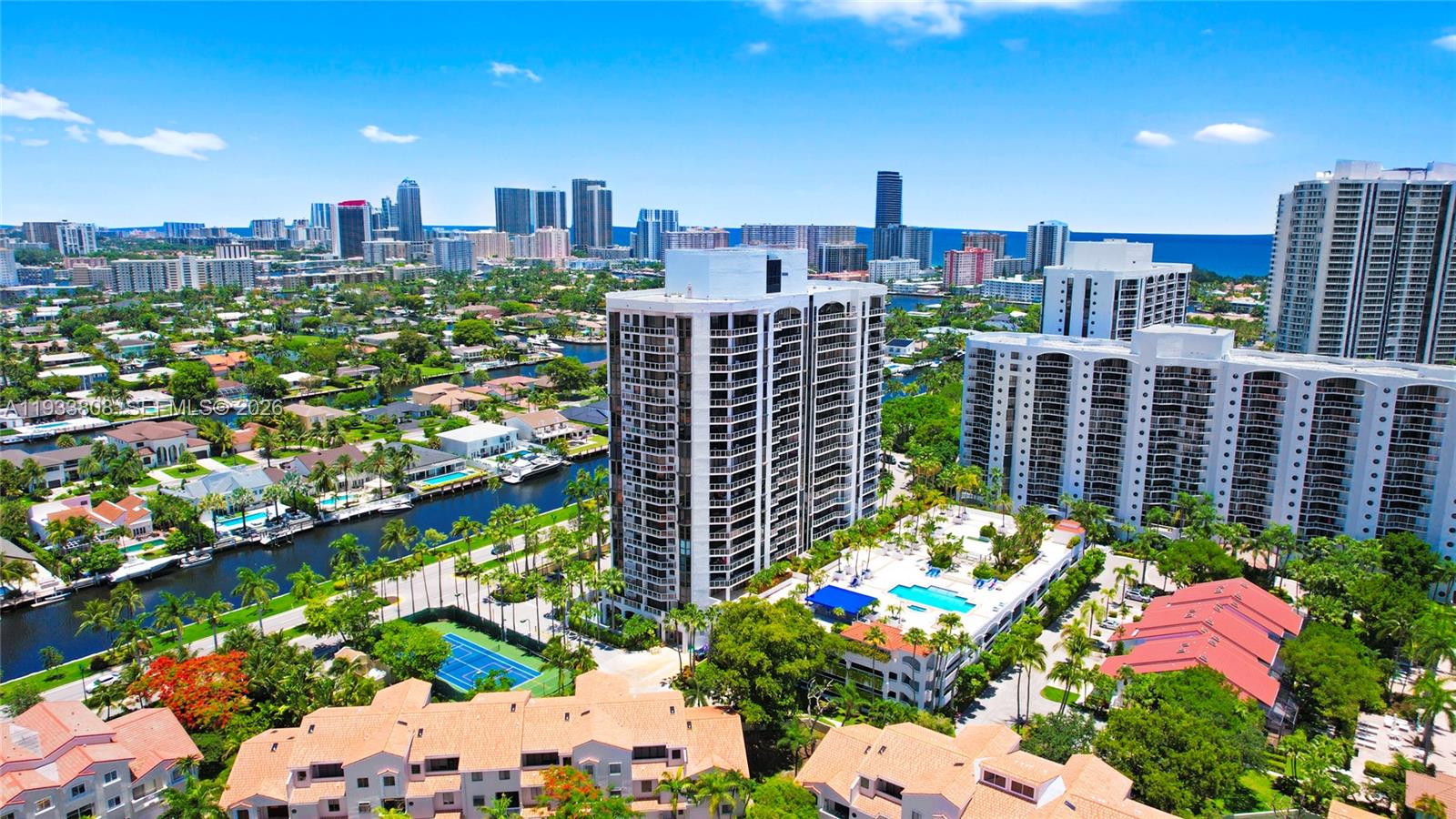 3598 Yacht Clb Dr #1003 Aventura, FL 33180