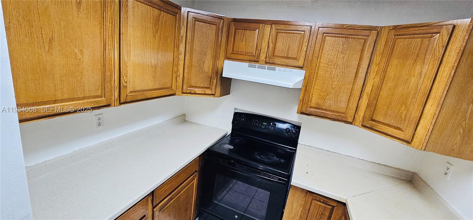 6820 W Flagler St #105