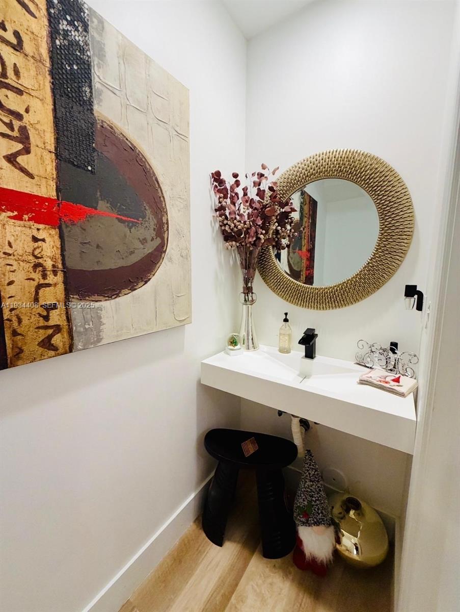 407 SW 5th St Fort Lauderdale, FL 33315