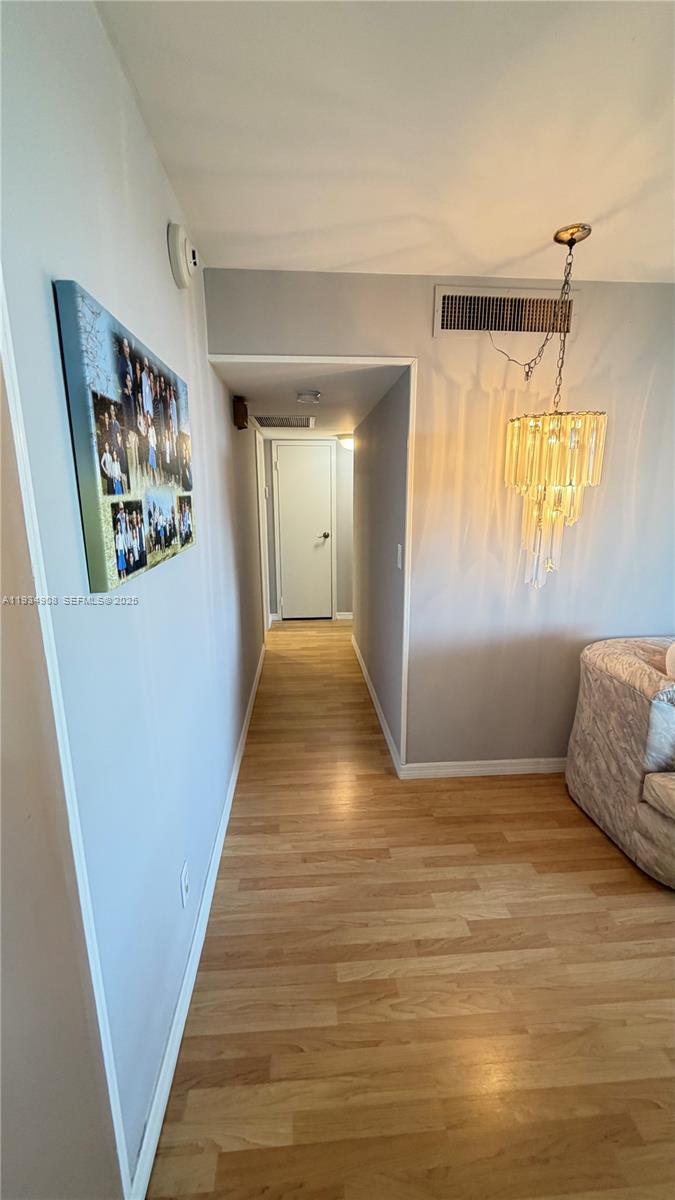 image Arlen House East6