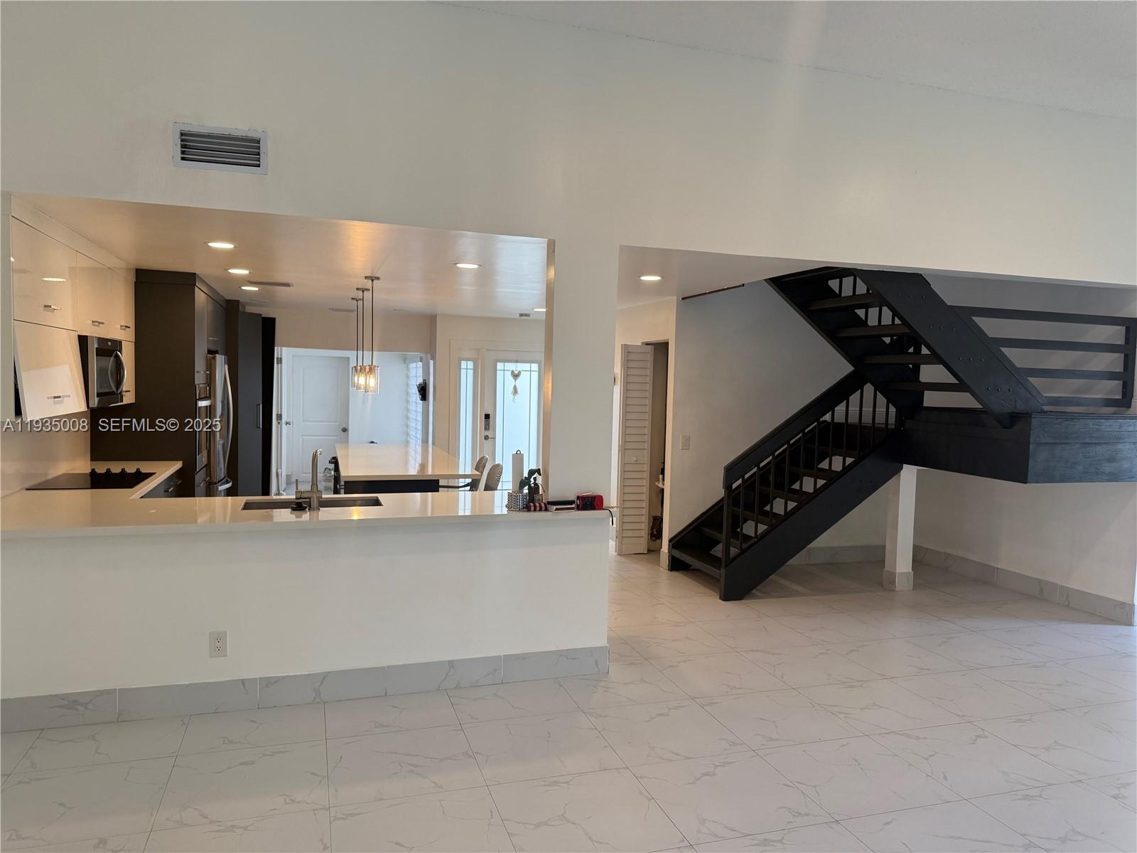 9869 NW 52nd Ter #9869 Doral, FL 33178