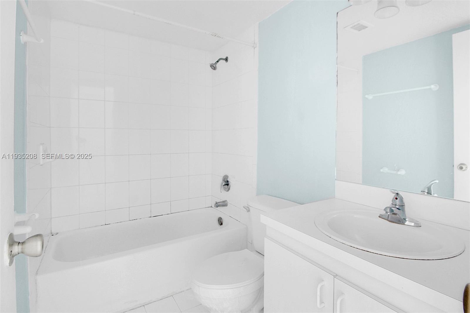 9360 Fontainebleau Blvd #101 Miami, FL 33172