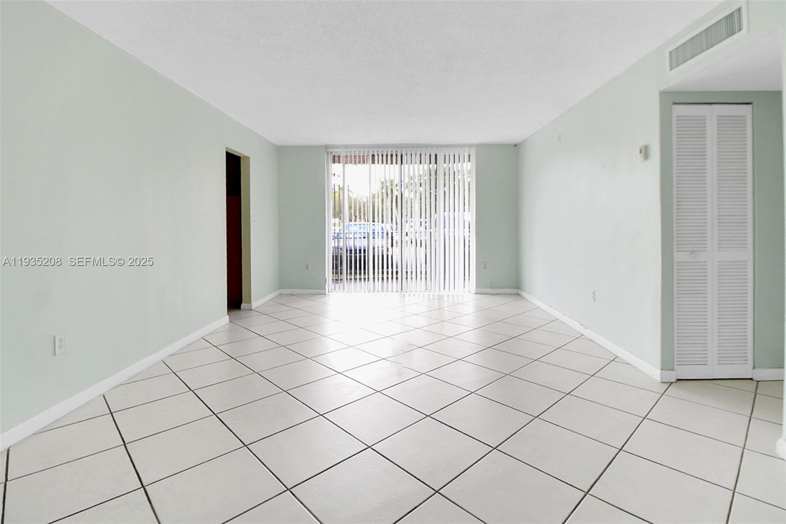 9360 Fontainebleau Blvd #101 Miami, FL 33172
