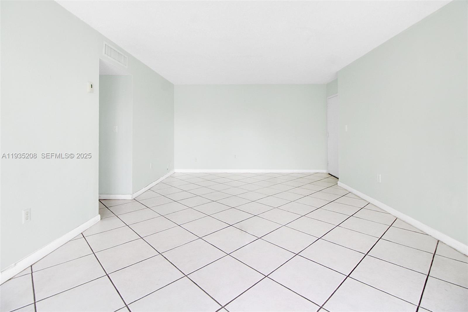 9360 Fontainebleau Blvd #101 Miami, FL 33172