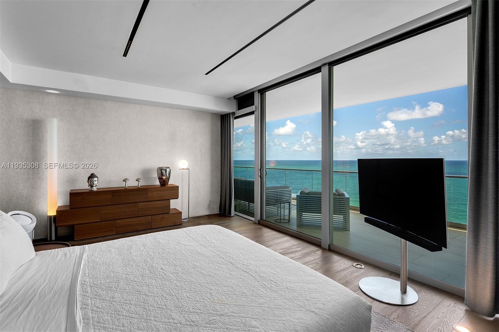 image Oceana Bal Harbour Condo17