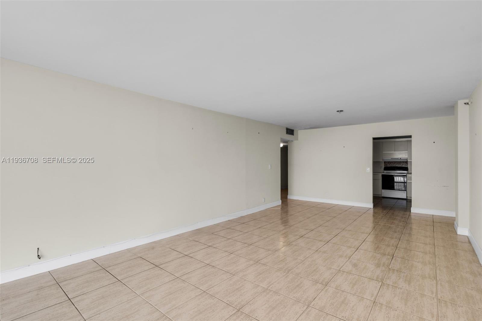 image Champlain Towers North11