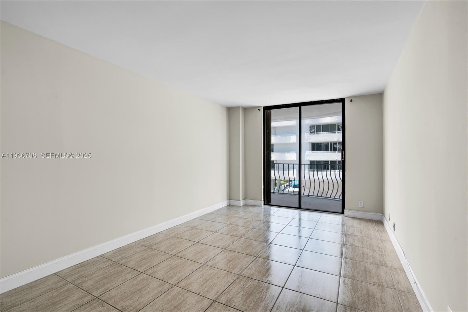 image Champlain Towers North17