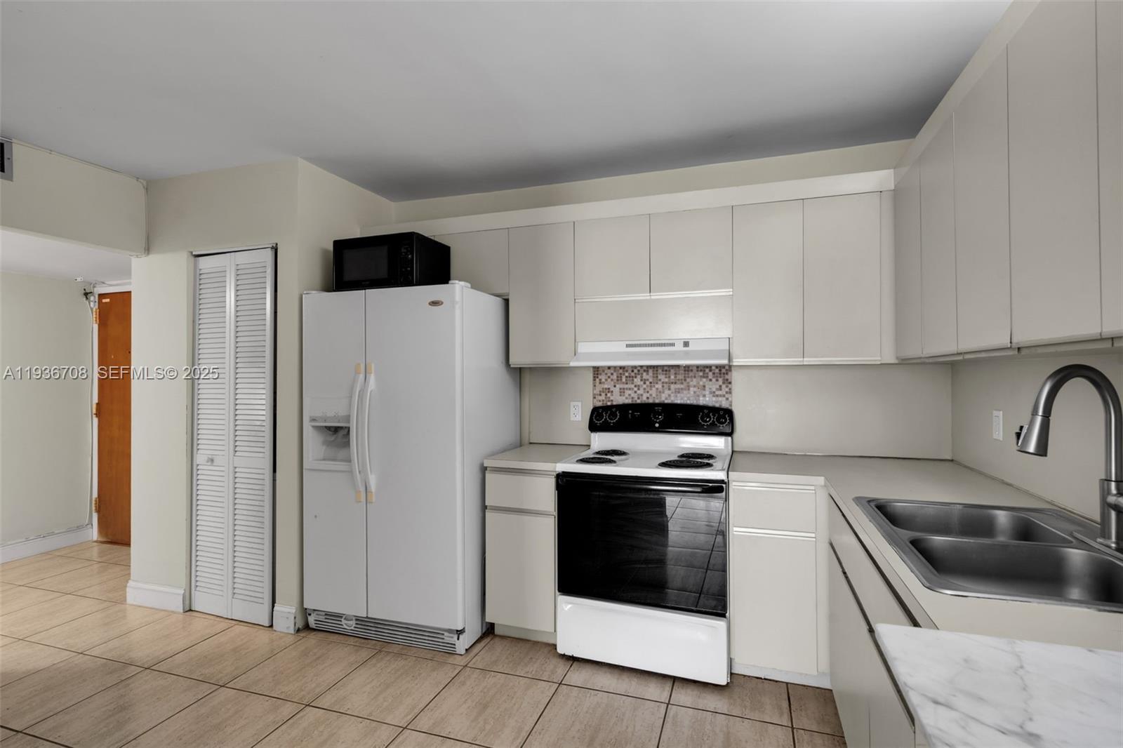 image Champlain Towers North8