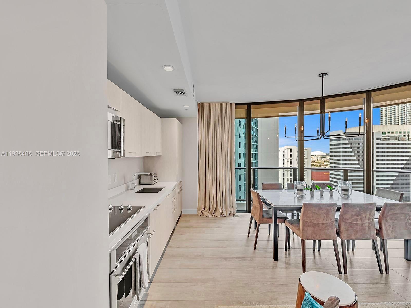 image Brickell Heights2