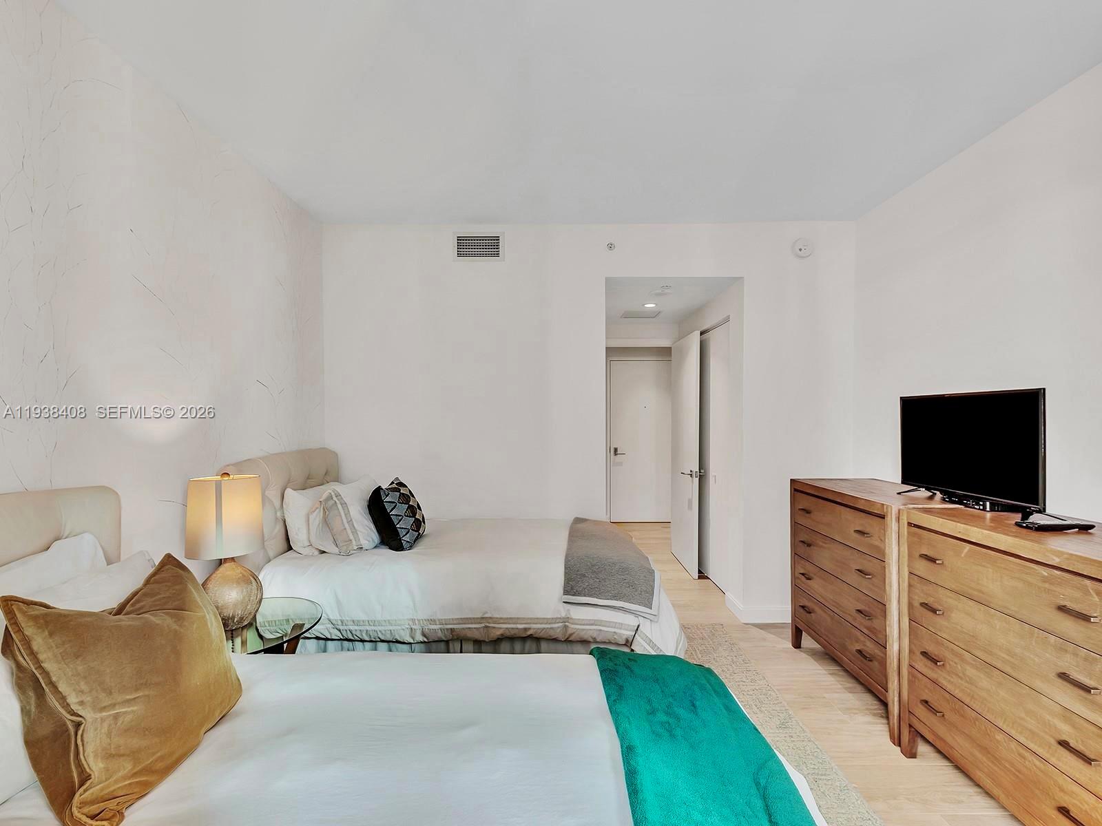 image Brickell Heights8