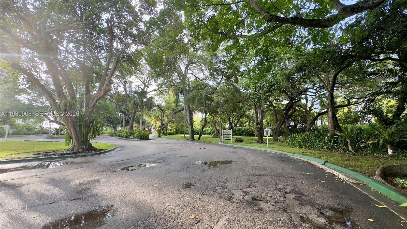 770 NE 69th St #6F Miami, FL 33138