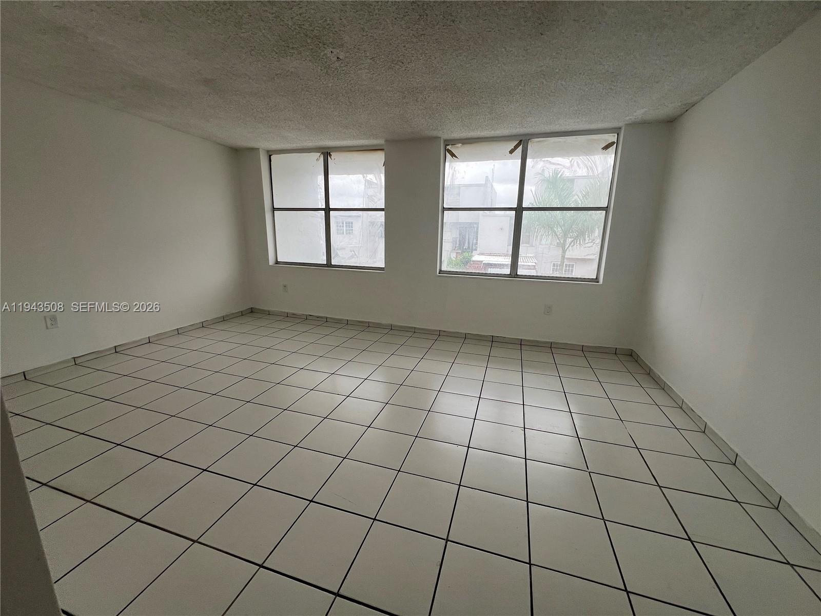 1104 W 44th St #87 Hialeah, FL 33012