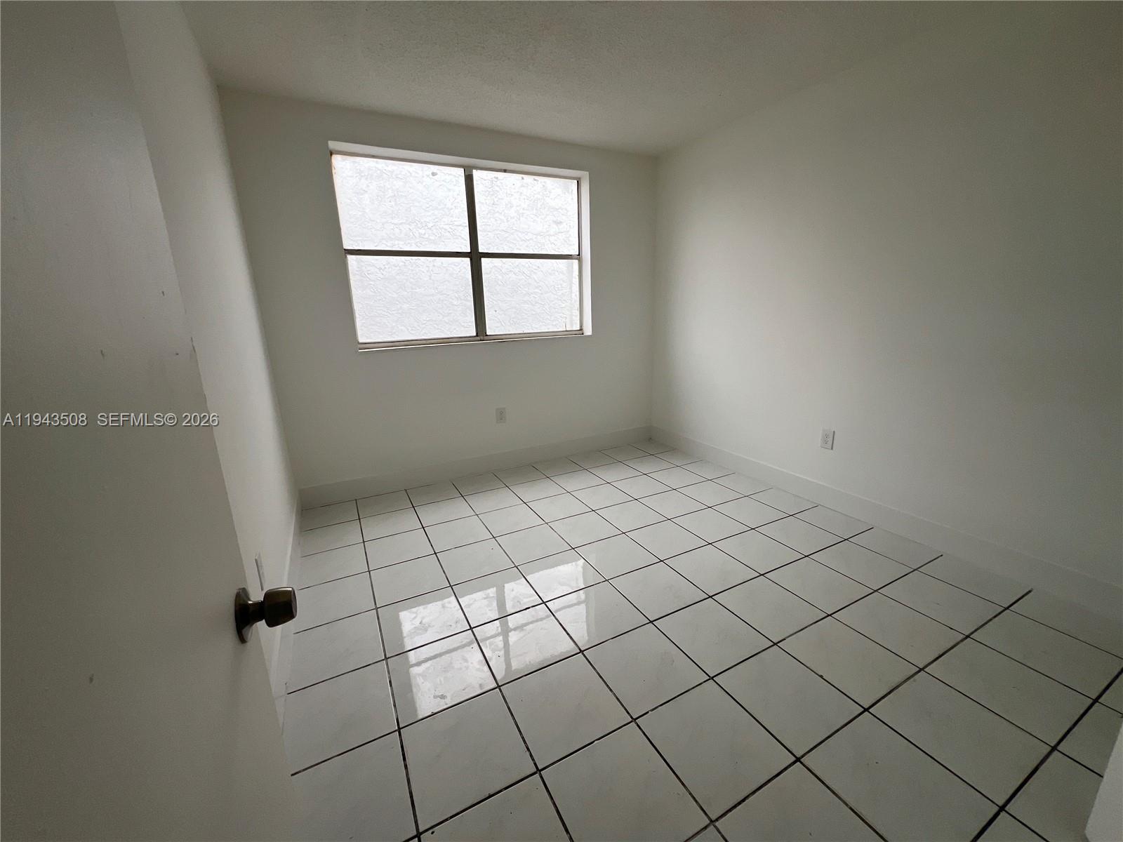 1104 W 44th St #87 Hialeah, FL 33012