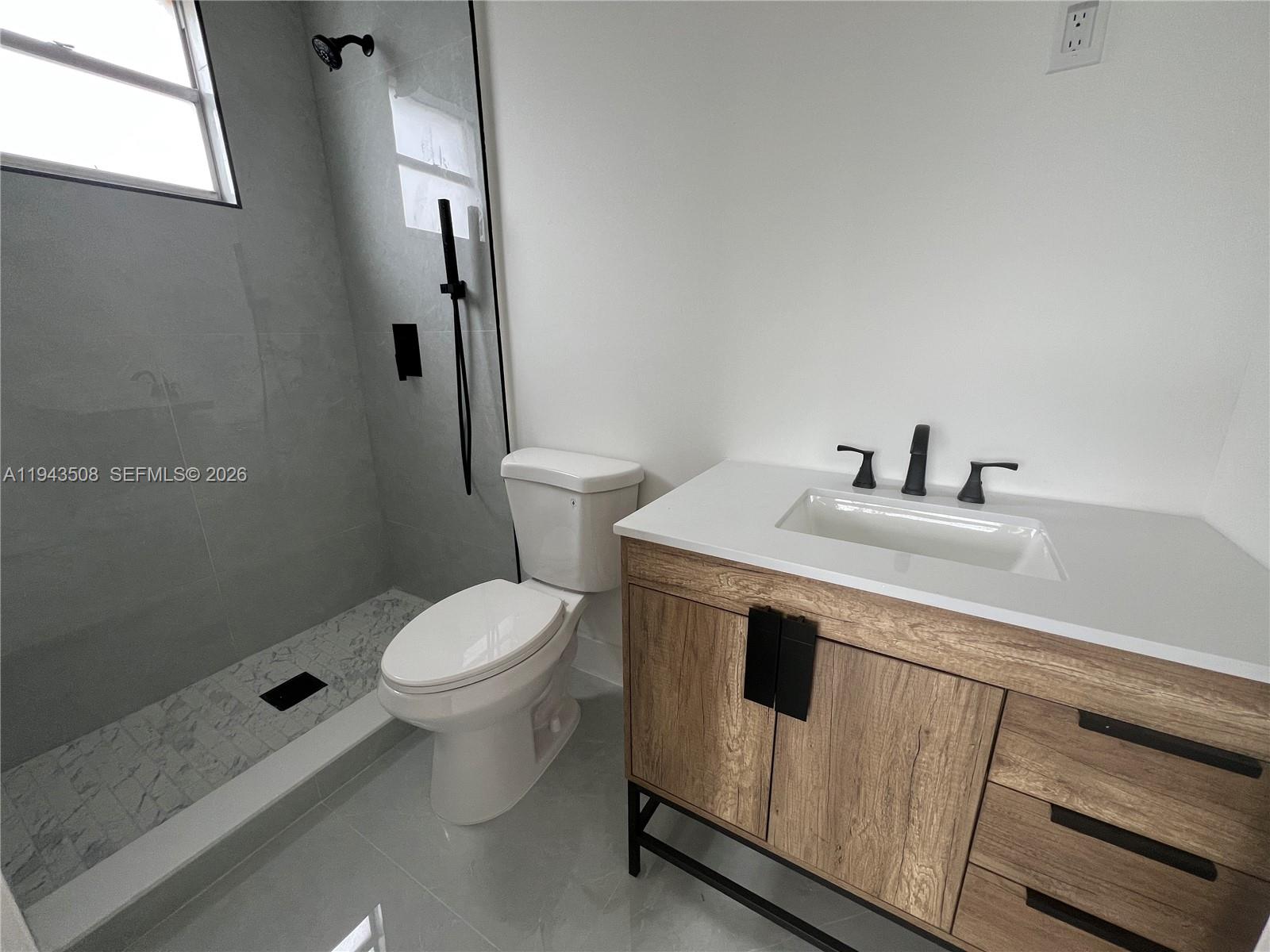 1104 W 44th St #87 Hialeah, FL 33012