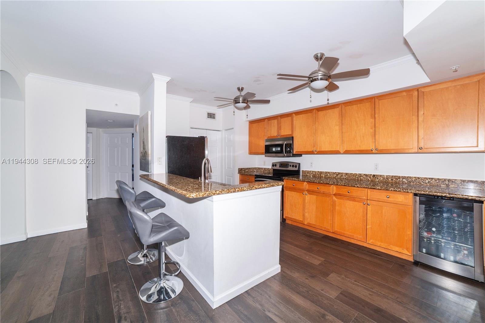 image Porto Bellagio Condo9