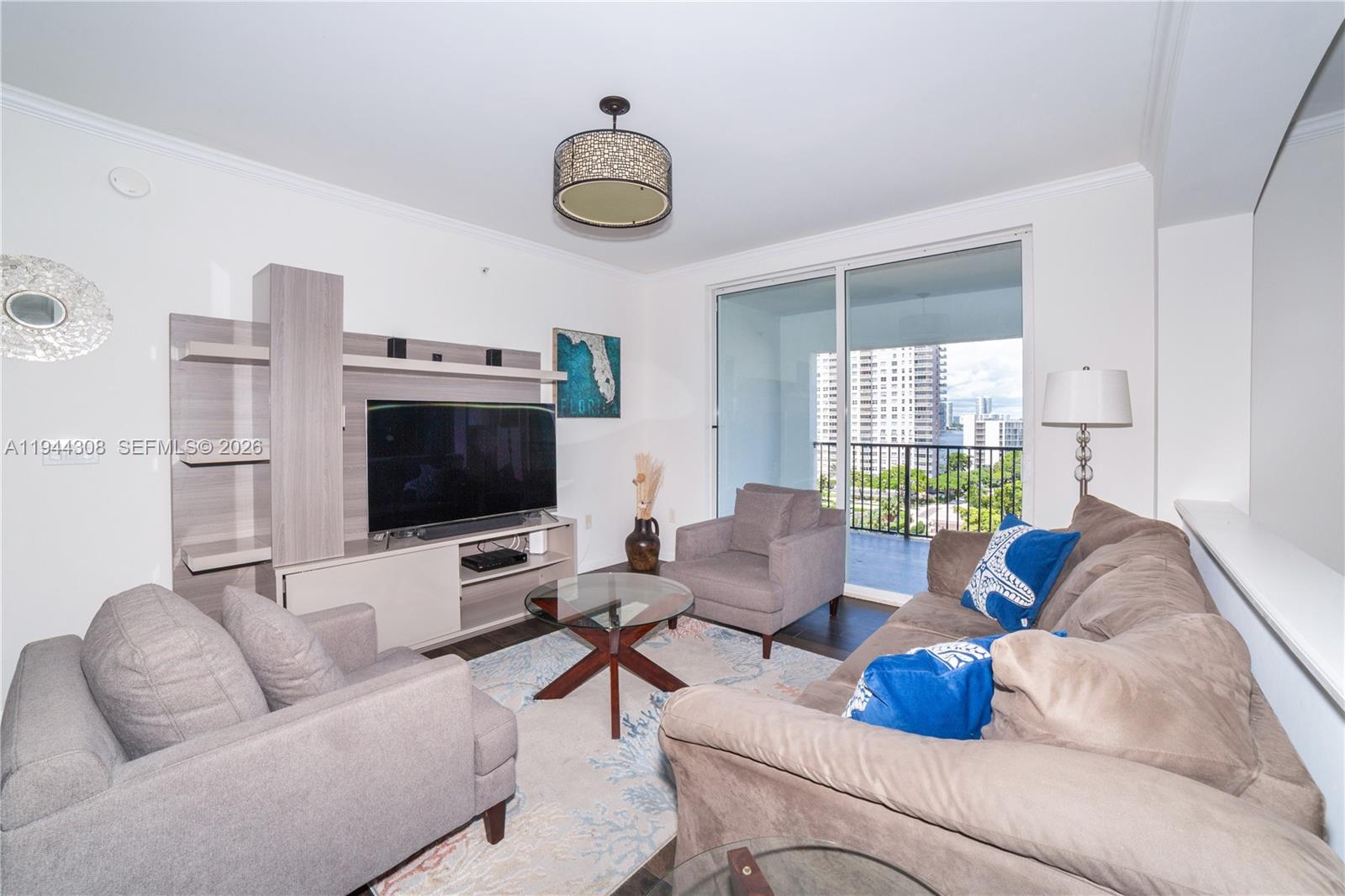 image Porto Bellagio Condo3