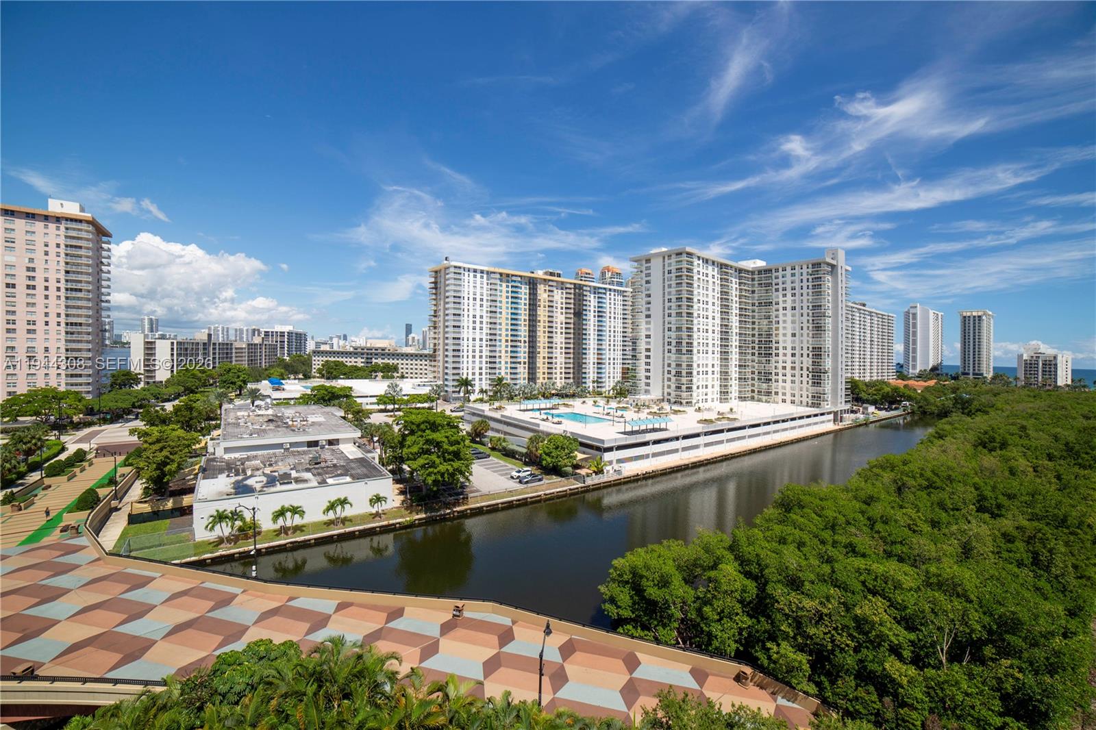 image Porto Bellagio Condo45