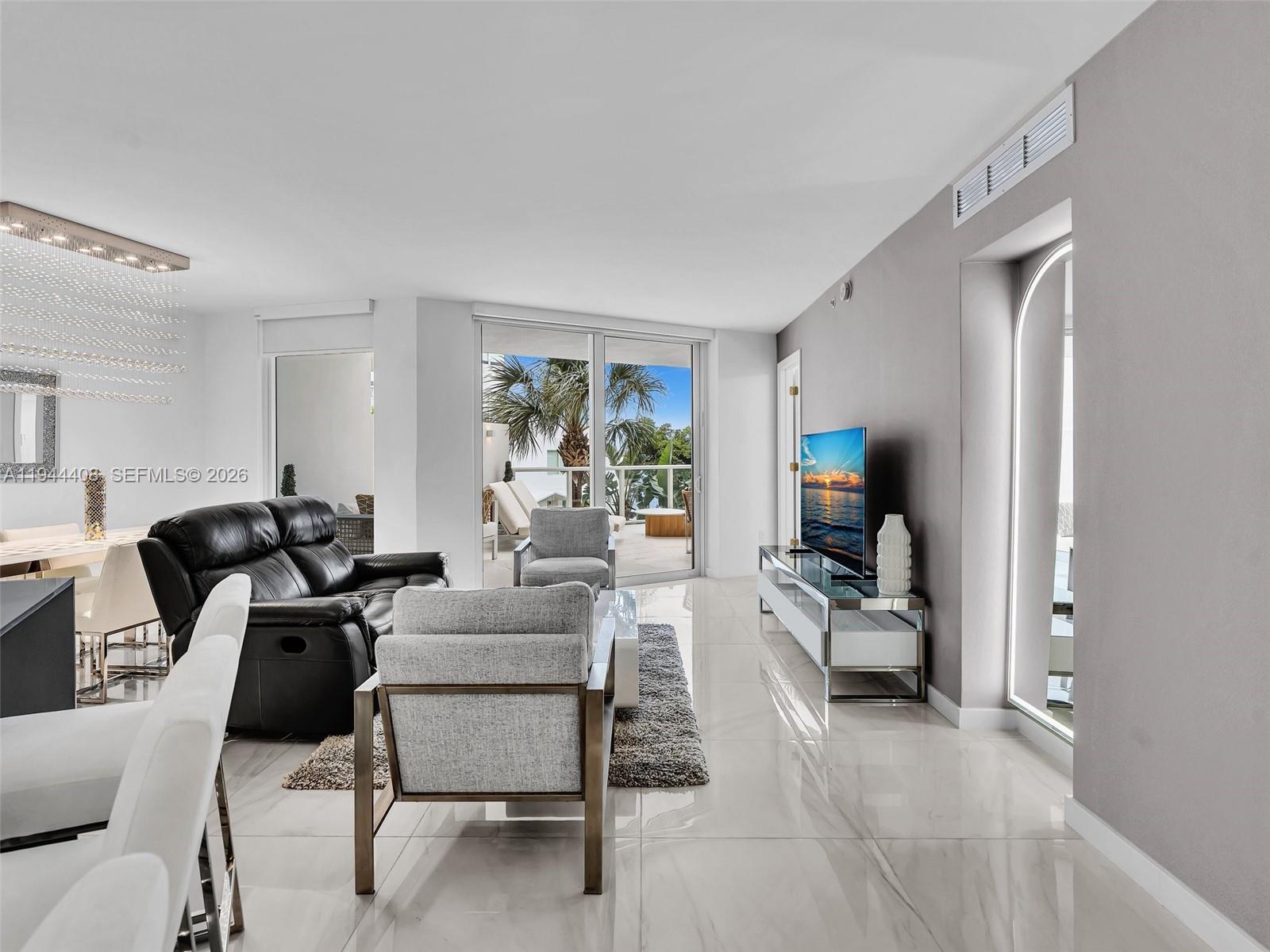 9821 E Bay Hbr Dr #302 Bay Harbor Islands, FL 33154