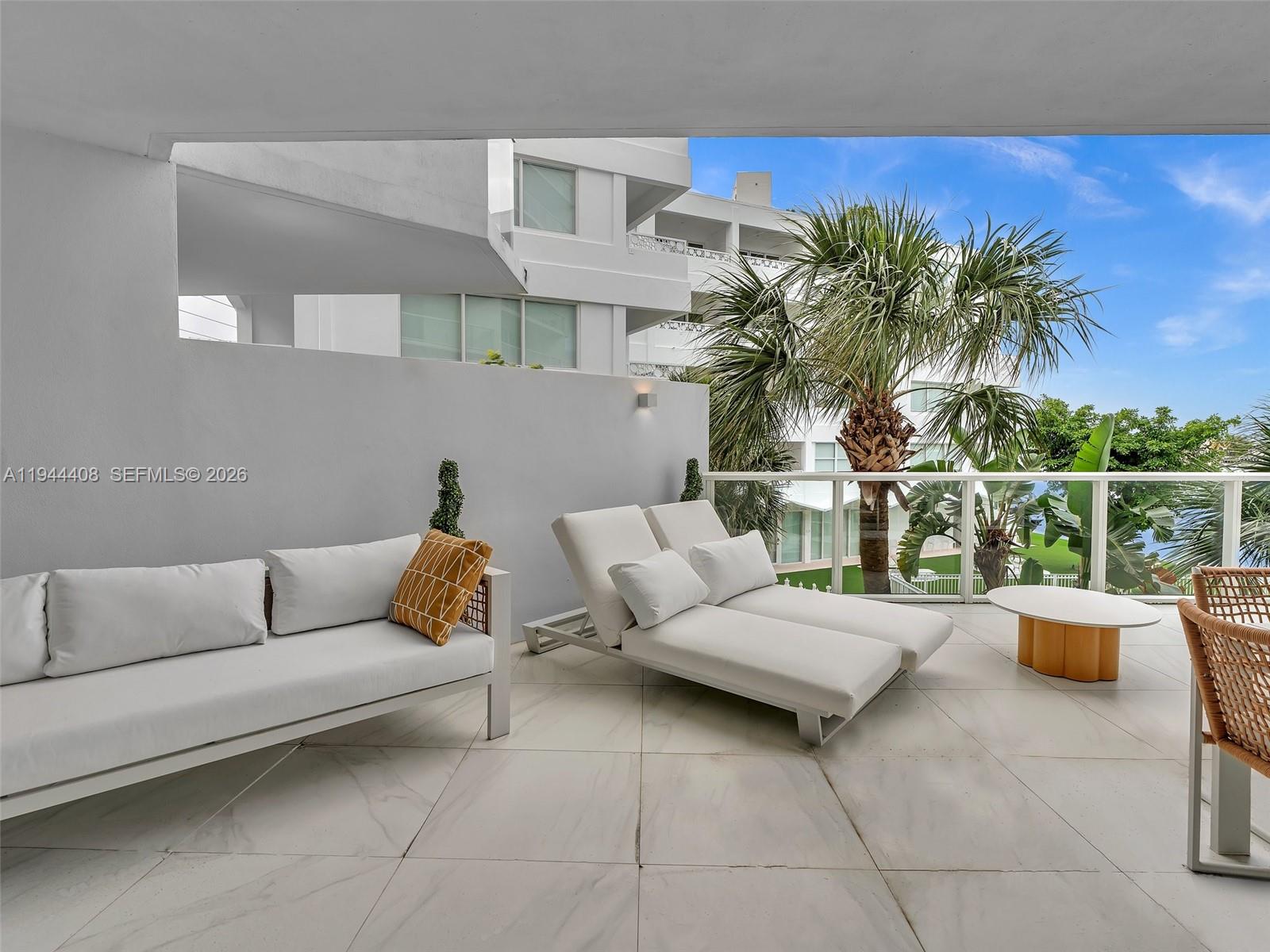 9821 E Bay Hbr Dr #302 Bay Harbor Islands, FL 33154