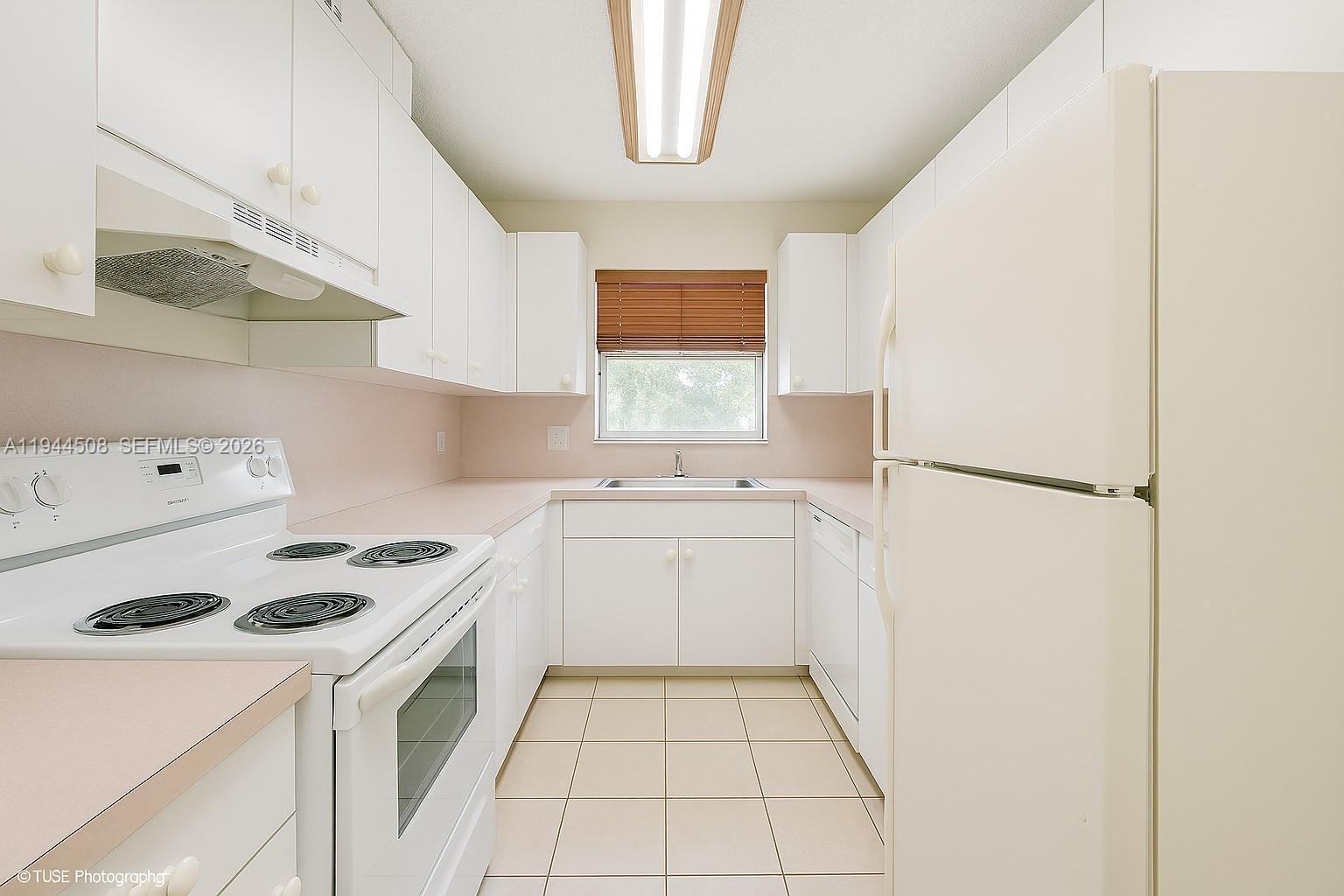 2645 SW 28th Ct Miami, FL 33133