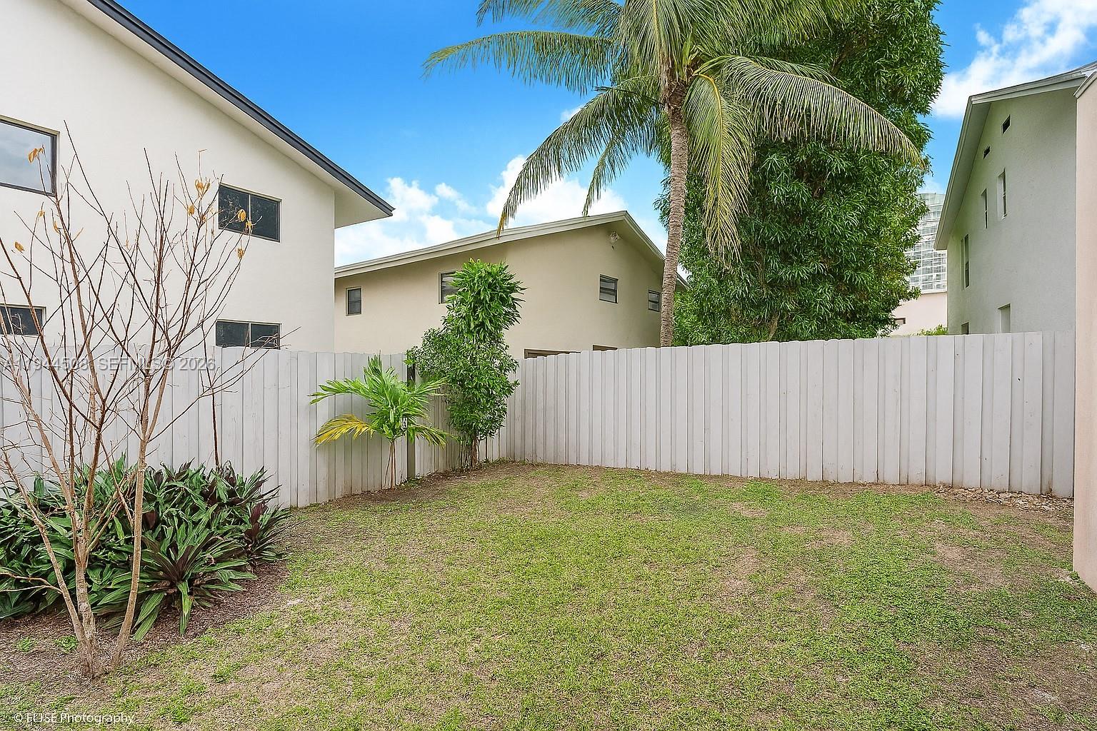 2645 SW 28th Ct Miami, FL 33133