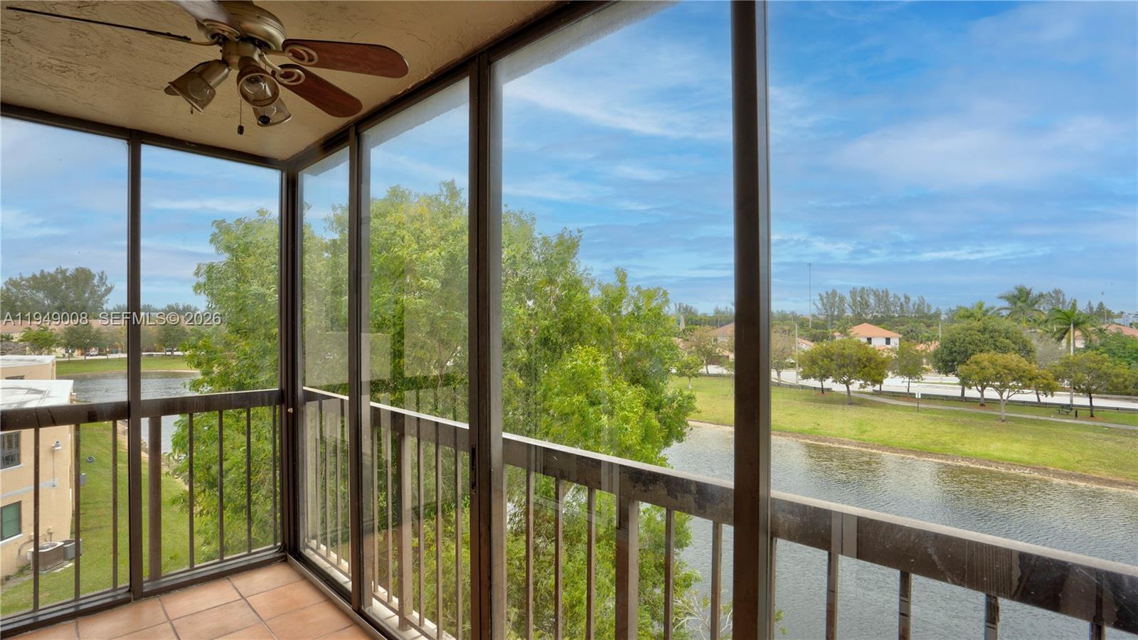 10155 NW 9th St Cir #4-401 Miami, FL 33172