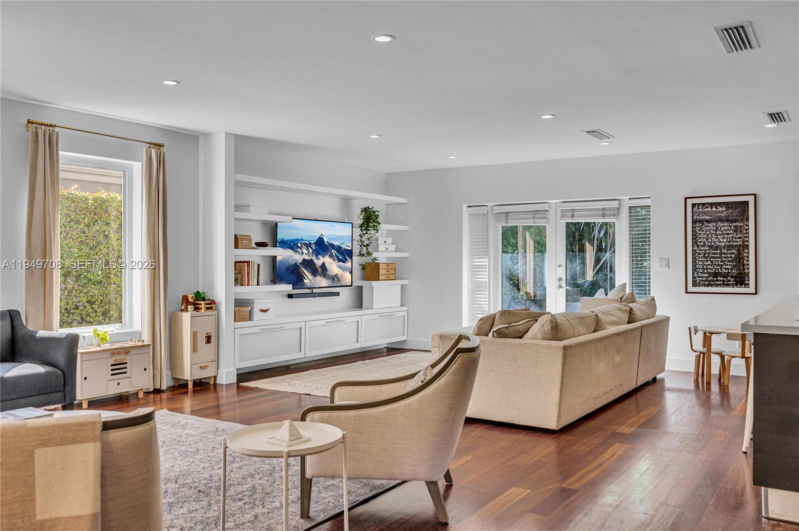 5516 Sardinia St Coral Gables, FL 33146