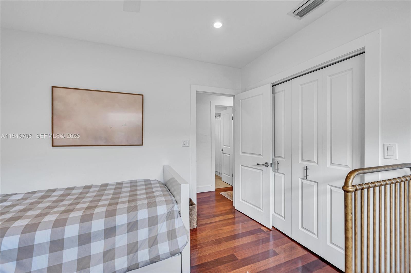 5516 Sardinia St Coral Gables, FL 33146