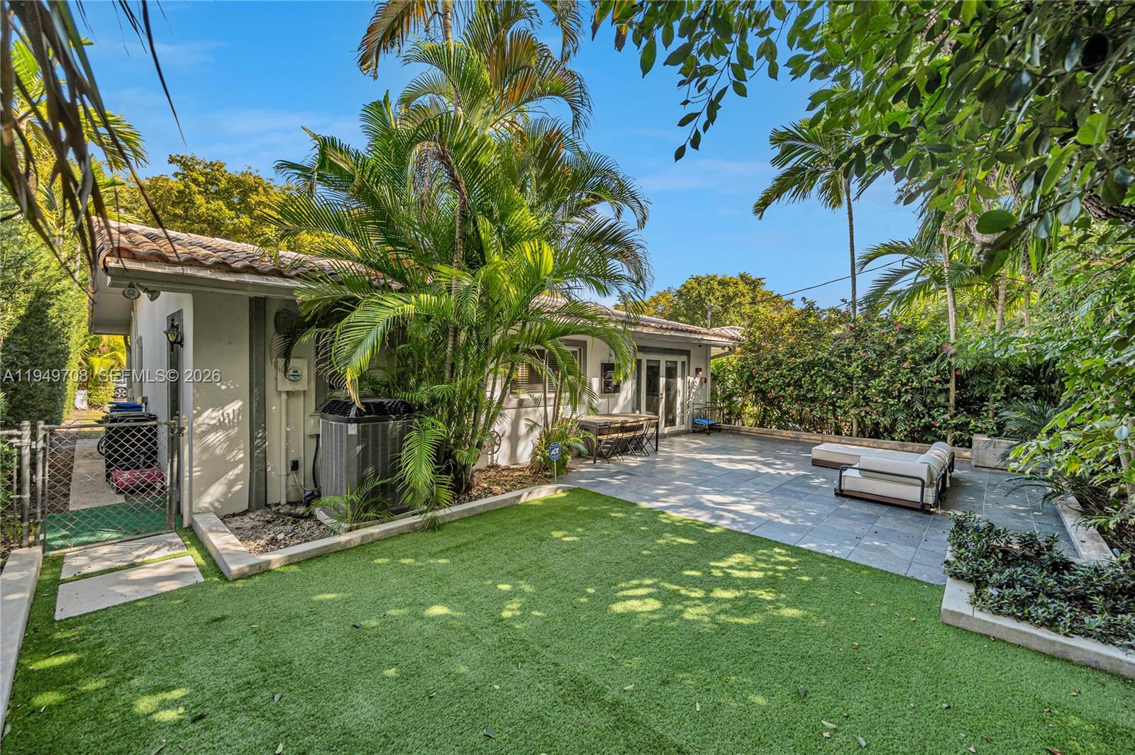 5516 Sardinia St Coral Gables, FL 33146